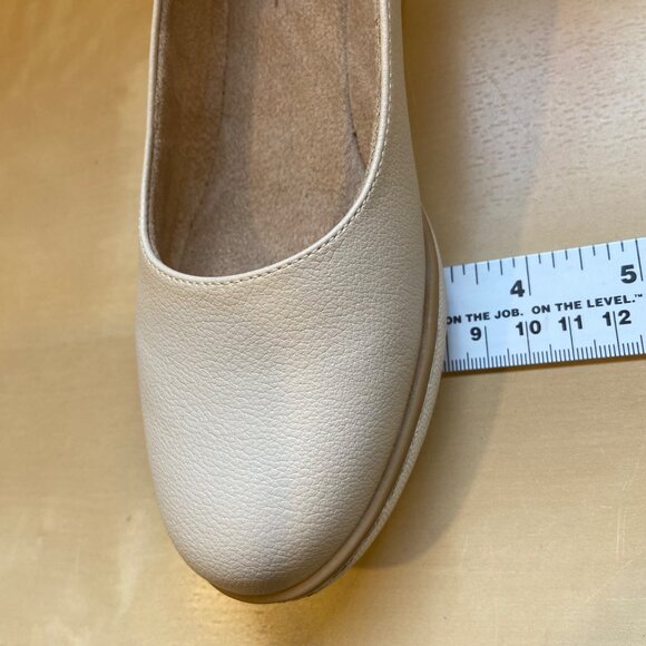 Womens Soul Naturalizer Slip-On Flats ecru Beige Comfort Shoes Size 5 vegan leat - Picture 13 of 16